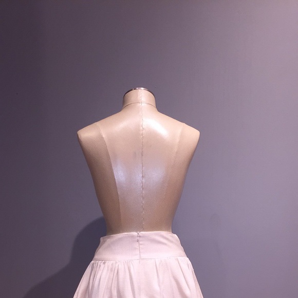 ✨❗️EVERYTHING MUST GO❗️✨ ACCEPTING ALL OFFERS! peplum skirt - Picture 2 of 7